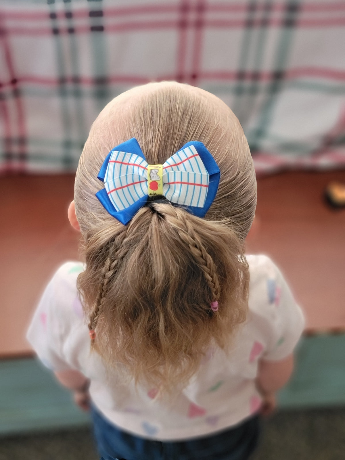Paper bows