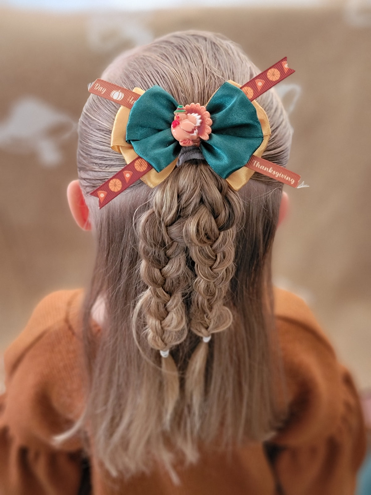 Thanksgiving day bow