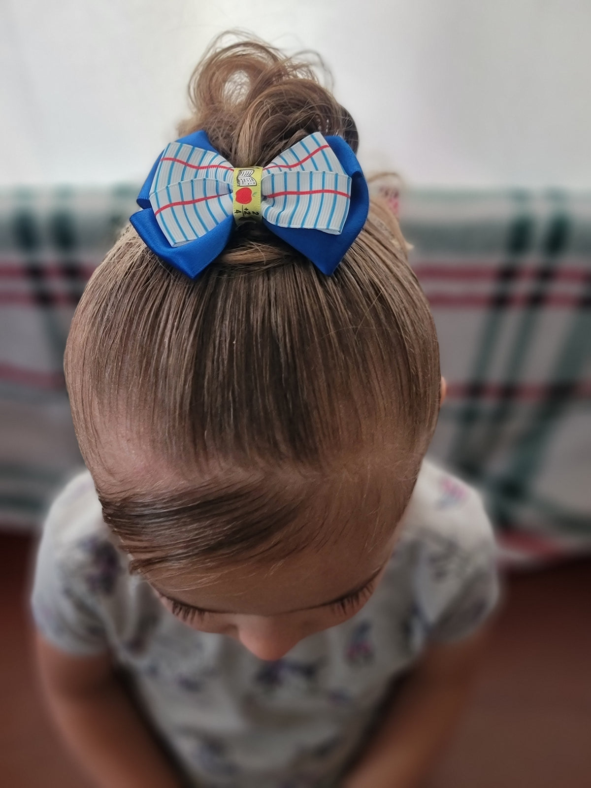 Paper bows