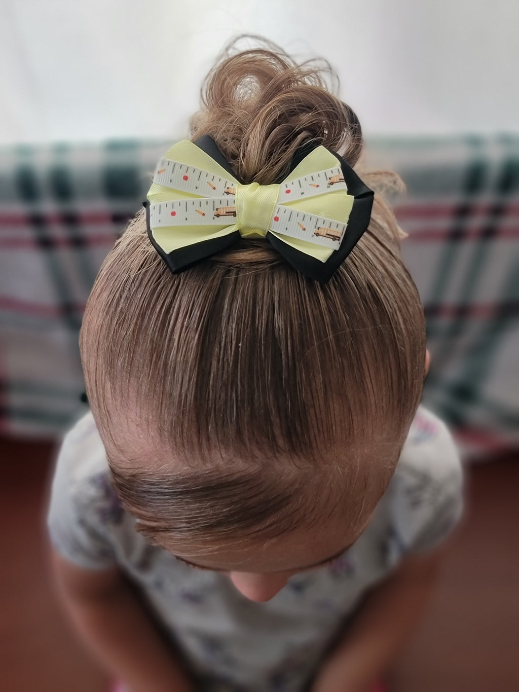 School bus bows